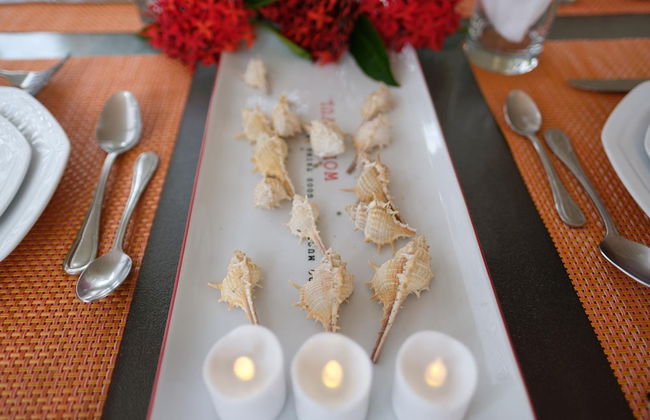 Dreamin Villa - 3 B R Beachfront w Staff - Photo 10