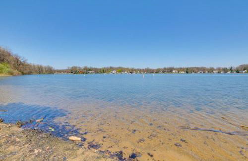 Walk to Lake Nautical Akron Cottage with Deck! - Foto 3