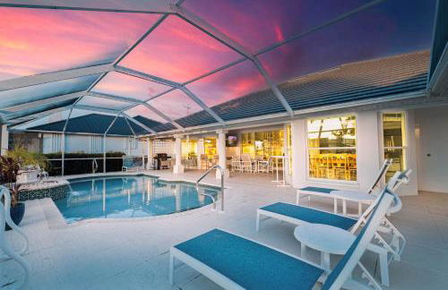 Free HeatedPool on SailboatAccessCanal boat lift - Foto 1