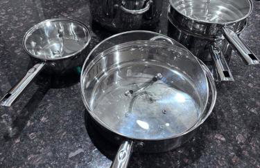 Luxury 3 BedRoom Apartment with Private Entrance plus Free Parking - Foto 26