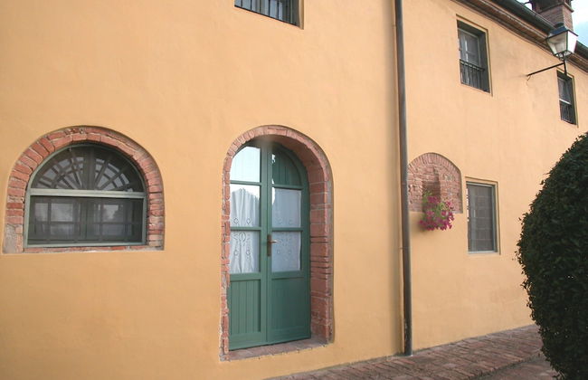 Apartment in Guasticce With Shared Pool - Photo 29