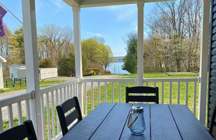 Brand New 2 Bedroom Cottage on Seneca Lake - Foto 19