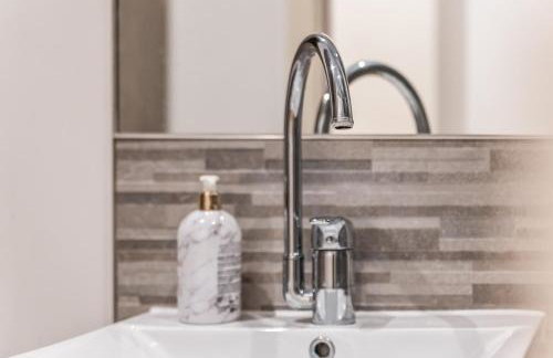 Spacious Central Leeds Flat - Sleeps 8 - City Centre - Foto 27