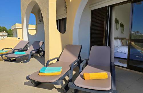 GOLDEN SUN - Sunny Balcony, Sea View, Beach, AC - Photo 6