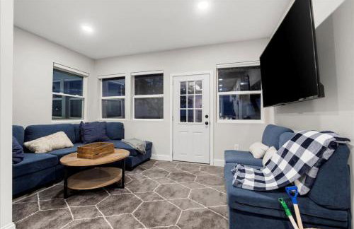 Park- Entire Home Sleeps 21 - Photo 65