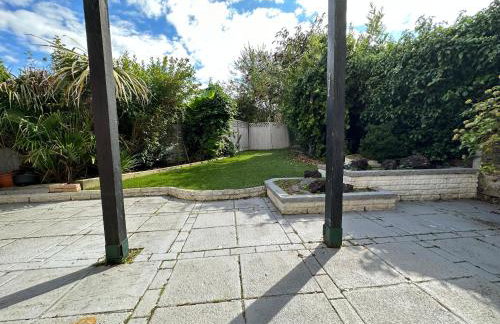 Modern 3 bed House with two bathrooms! Free parking! - Foto 16