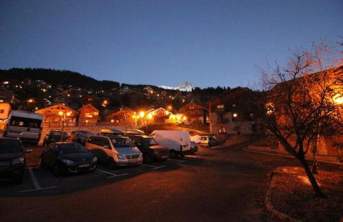 Atmospheric, original stone chalet in Meribel - Photo 18