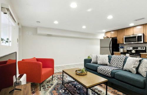 Cozy 2BR Flat - Walk to METRO Union Market - Foto 15