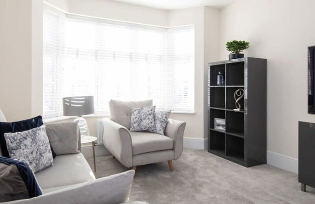 Charming Modern City Escape Garden Parking - Foto 19