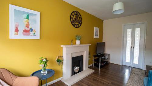 2BR Home Near Shops & Transport Links - Foto 3