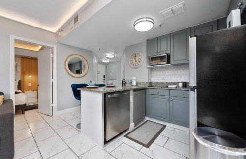 Ground 2 suites apartment near Intern Drive - Photo 2