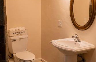 Eastside Suite-Cozy 3 Bedroom Home next 2 Downtown - Foto 4