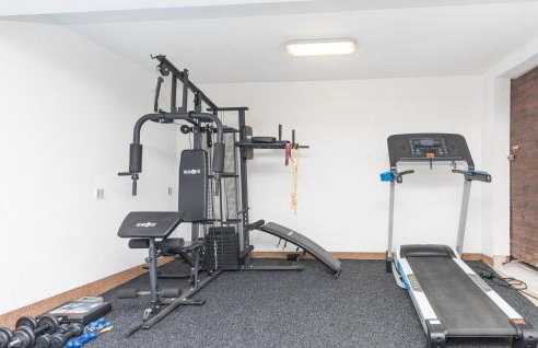 Relaxing Holiday Home With Pool, Fitness Area, and Entertainment Facilities - Photo 87