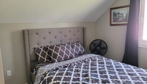 Brand new house with private bath in each room - Photo 3