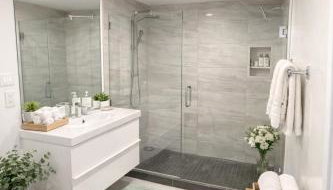 CasaViva Loft - Modern 2BR with Garage Parking, In-Unit Washer Dryer & ADA Access - Walk to Hillcrest, 5 Min to Gaslamp & North Park - Foto 4, towels, Shower