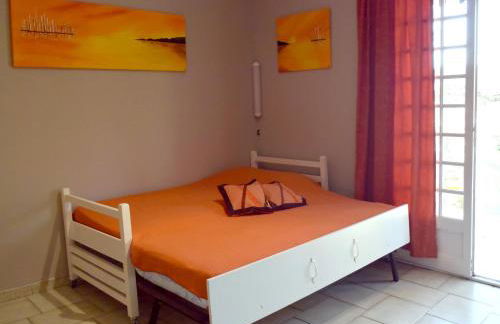 APPARTEMENTS DANS VILLA EN REZ DE JARDIN - Foto 9