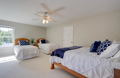 Lakeside Gravois Mills Home w/ Boat Slip + 4 Decks - Foto 28