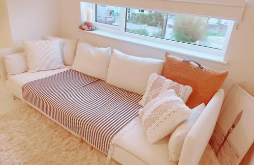 Entire Apartment in Pretty Coastal Village - Foto 3