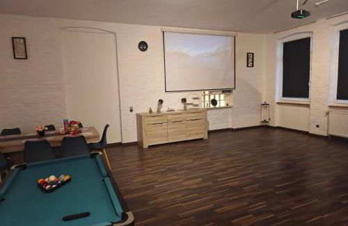 Work and Stay Lüdenscheid 8 Betten 4 Schlafzimmer 2 Duschen mit Billiard und Beamer - Foto 56