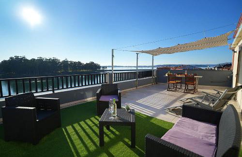 Apartamento con terraza con vistas al mar - Foto 1