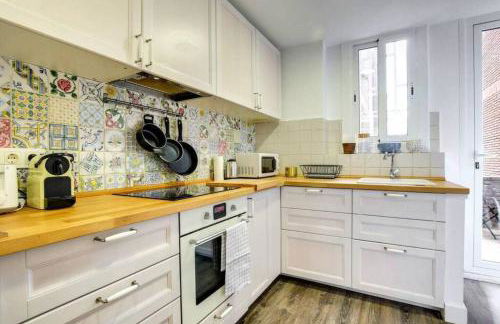 Colorful With Cozy Terrace In Gracia - Photo 18