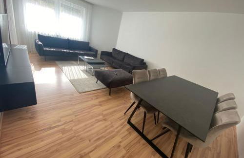 3 Zimmerwohnung nähe Autobahn A8 - Foto 2