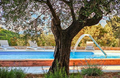 Cozy Home In Postira With Wifi - Photo 13