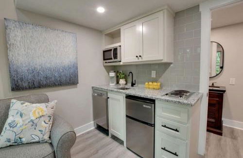 Off-grid Tree House Suitable for Four in Alabama - Foto 3