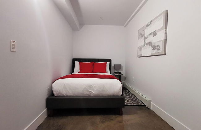 Cameo Hotel and Suites - Photo 38