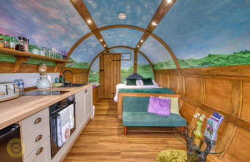 Romantic Rural Break In Countryside Castle Grounds Private Retreat Wizards Rest - Foto 12