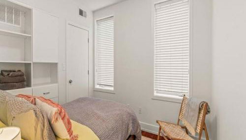 Bright & Modern Home with Patio - Foto 3