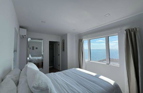 Black Swan- Beachfront Home with Year-Round Jacuzzi - Foto 3