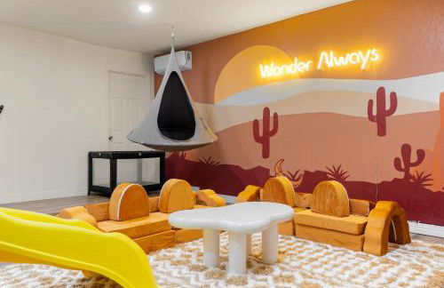 Sleeps 18 Private Pool & Hot Tub Playground - Photo 39