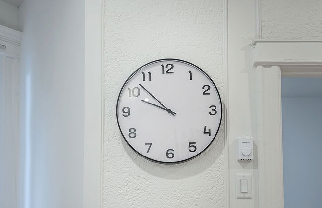 Beautiful Private Bedroom in Mile-End - Foto 25