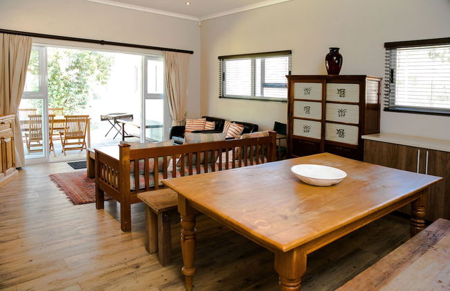 Village Lodge Paarl - Photo 23