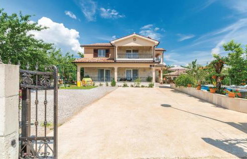 Awesome Home In Nedescina With Kitchen - Foto 11