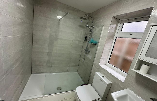 Separate One Bedroom Large Apartment in Slough - Foto 11