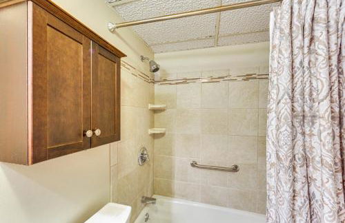 Walk to Shops and Eats Apt in Downtown Elizabeth - Foto 18