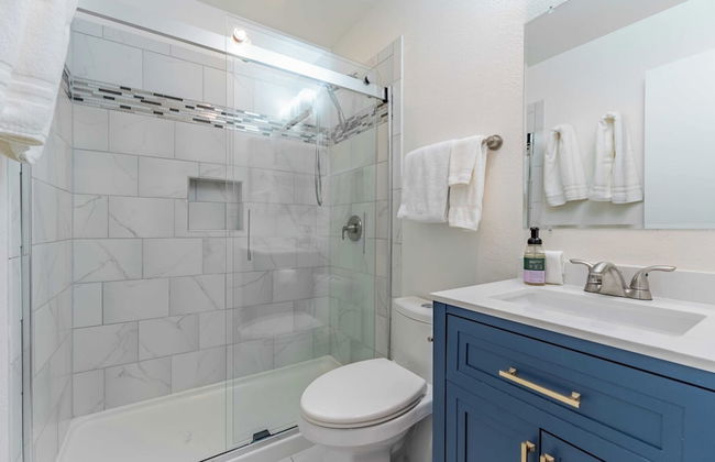 Walk to Lake, Dining+shops 5mins to Ski Resort Incline Paradise by Avantstay - Photo 24