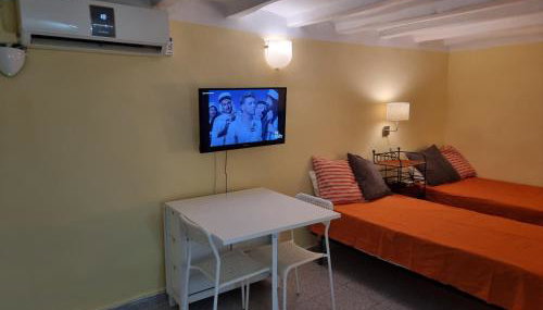 Apart 2 beds 1 sofabed downtown 31 nigths min Barcelona - Foto 2