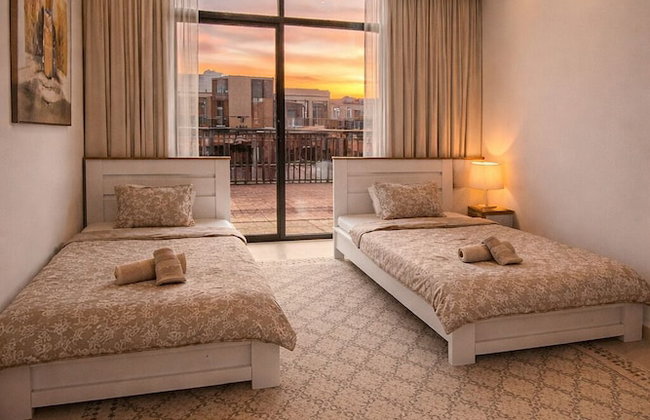 Elegant Stay in Ranches Villa - Photo 20