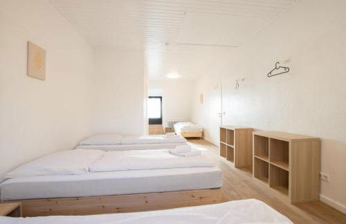 Tolstov Apartments - City Apartments with 2 , 3 and 6 Rooms - 15 Min to Messe DUS and Old Town DUS - Foto 30