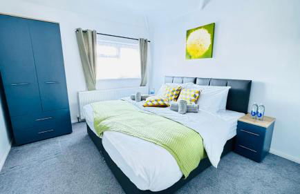 "The Cromwell" I Contractor's Haven Borehamwood I 3 - 6 Beds I Free Parking, Netflix & Sky Sports - Foto 5
