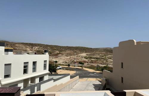 Chalet Adosado El Medano - Foto 4