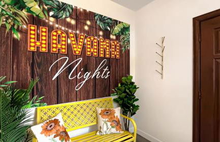 NEW! Havana Nights Villa ! Walk to Calle Ocho! - Foto 1