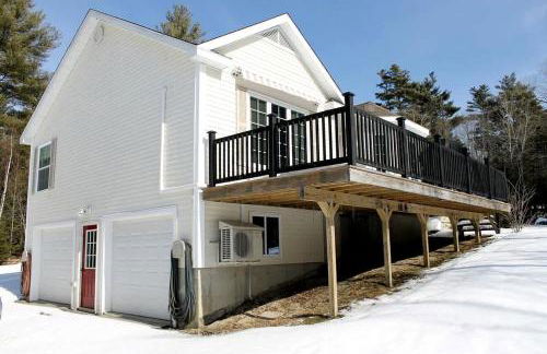 Spacious Ranch-Style Retreat with Private Deck, Nestled in Nature Near Acadia, Hancock Maine - Foto 28