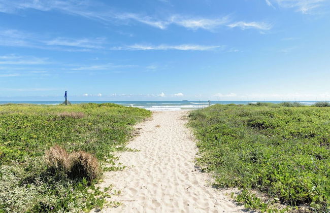 2-story Condo Next to Beach w/ Ocean Views! - Foto 58