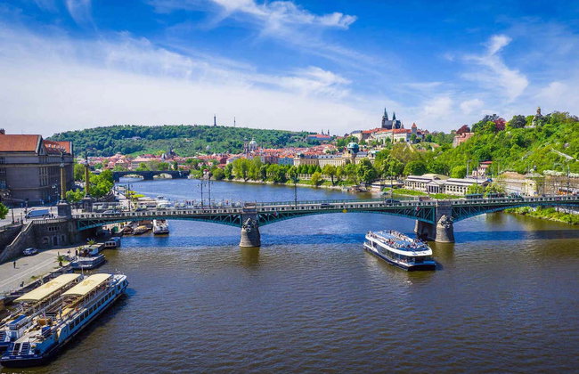 Paseo en barco por Praga - Foto 7