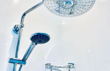 Sun Set House With Hot Tub - Photo 32