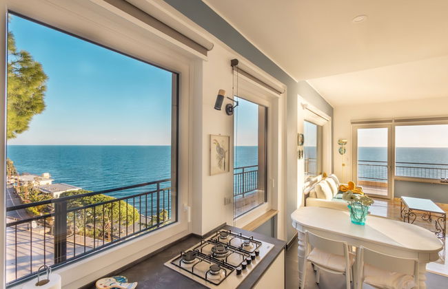 Sky & Sea Apartment by Wonderful Italy - Photo 20